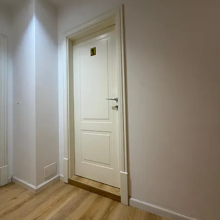 Ring Station Apartment *